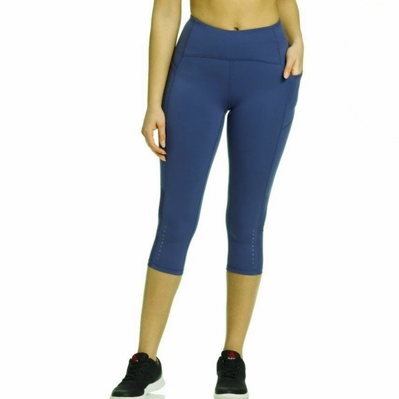 Reebok On The Run High Rise Capri - Picture 3 of 15